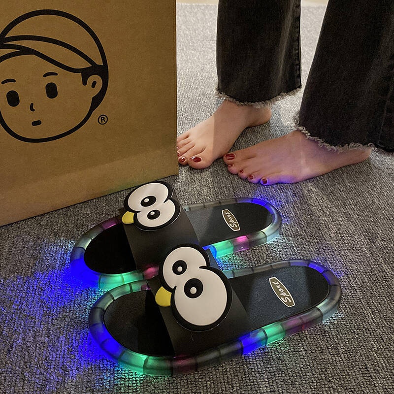 Mule Slip On - Lustige, leuchtende Slides mit großen Augen,